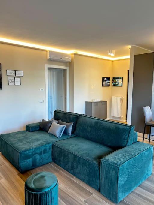 Stadio Fiera Ampio E Luminoso Con Balcone Apartamento