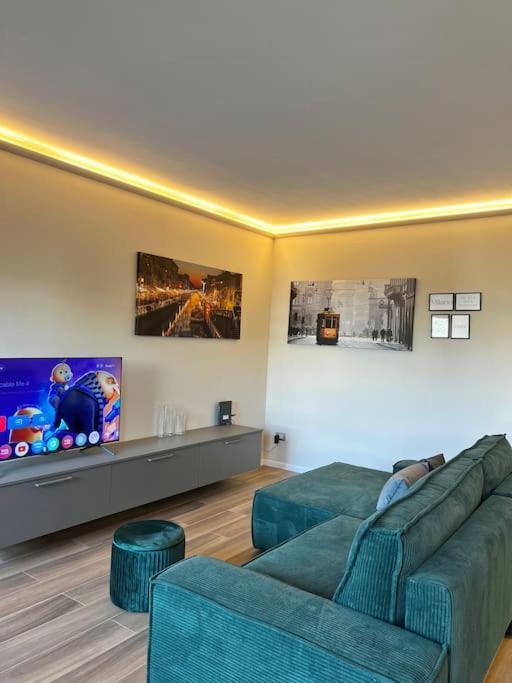 Stadio Fiera Ampio E Luminoso Con Balcone Apartamento Milán